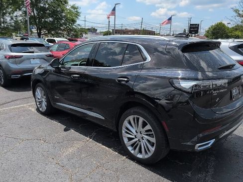 Used 2025 Buick Envision Avenir AWD/4WD image 5