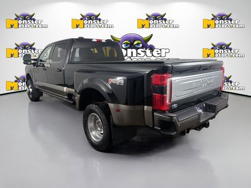 Used 2023 Ford F350 King Ranch w/ FX4 Off-Road Package image 7