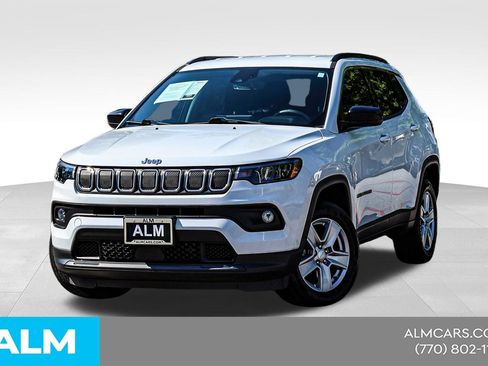 Used 2022 Jeep Compass Latitude w/ Convenience Group AWD/4WD image 1