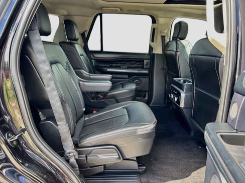 Used 2020 Ford Expedition Platinum RWD image 30