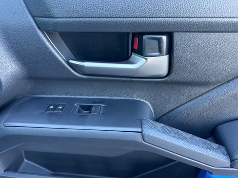 New 2025 Toyota Tacoma TRD Sport image 19