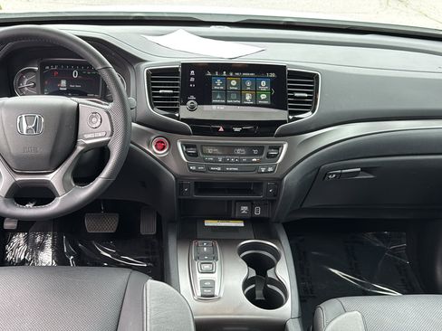 Used 2023 Honda Passport EX-L image 9