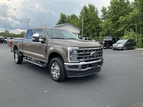 New 2026 Ford F250 Lariat AWD/4WD image 3