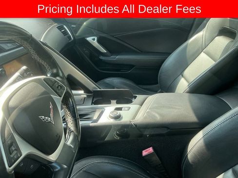 Used 2017 Chevrolet Corvette Stingray Coupe w/ 1LT RWD image 8