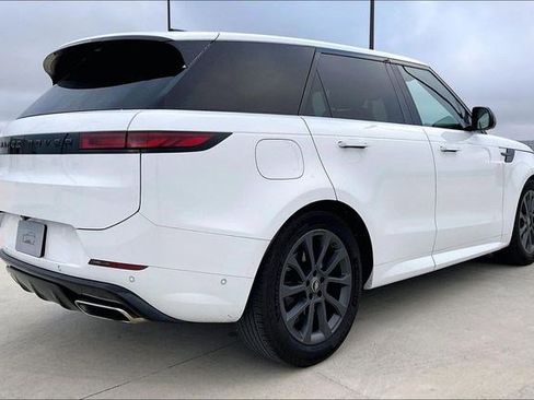 Used 2024 Land Rover Range Rover Sport Dynamic SE image 4