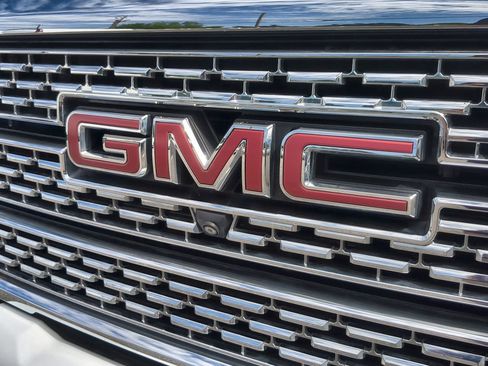 Used 2022 GMC Sierra 2500 Denali w/ Denali Ultimate Package AWD/4WD image 32