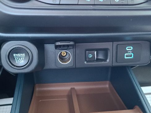 Certified 2022 Ford Maverick Lariat w/ Lariat Luxury Package AWD/4WD image 26
