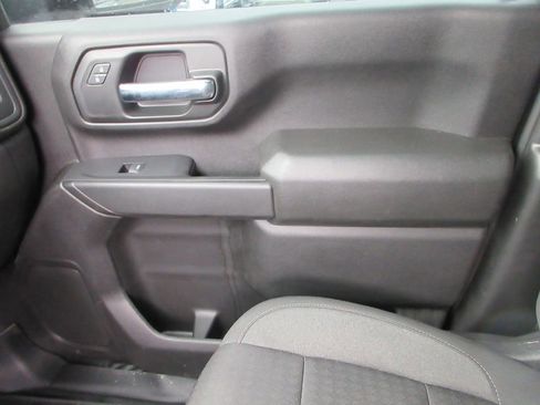 Used 2023 GMC Sierra 3500 Pro w/ Convenience Package image 31