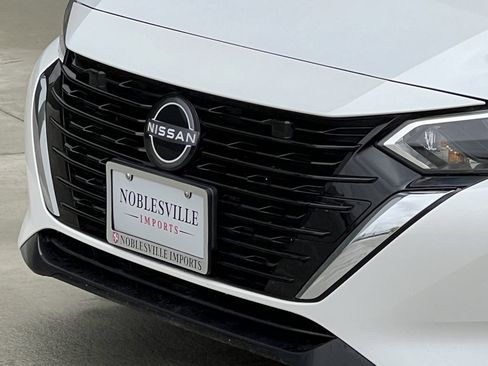 Used 2024 Nissan Sentra SV image 12