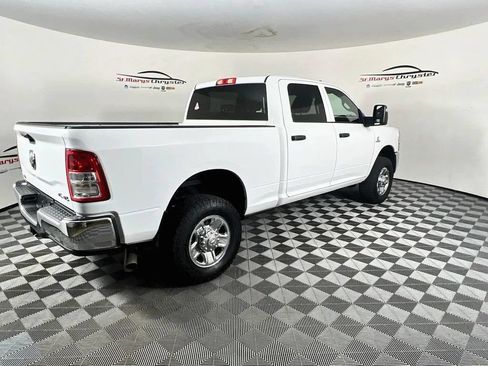 Used 2023 RAM 3500 Tradesman w/ Chrome Appearance Group AWD/4WD image 8