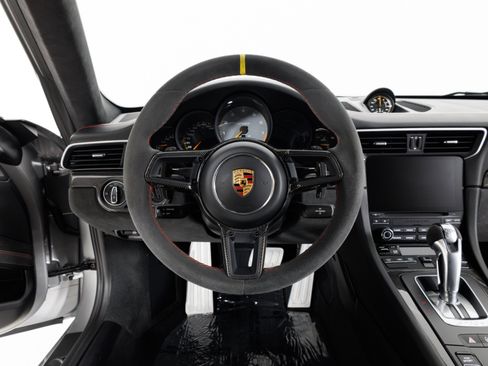 Used 2018 Porsche 911 GT2 RS RWD image 19
