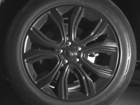Used 2022 Ford Edge SE w/ Black Appearance Package AWD/4WD image 10