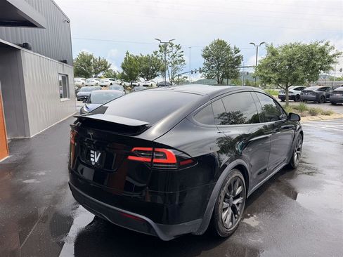 Used 2022 Tesla Model X Plaid AWD/4WD image 8