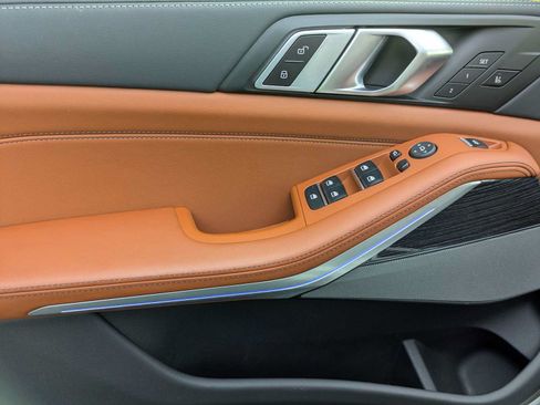 Certified 2025 BMW X5 M60i AWD/4WD image 7