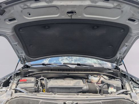 Used 2025 Chevrolet Tahoe Z71 w/ Z71 Off-Road Package AWD/4WD image 34