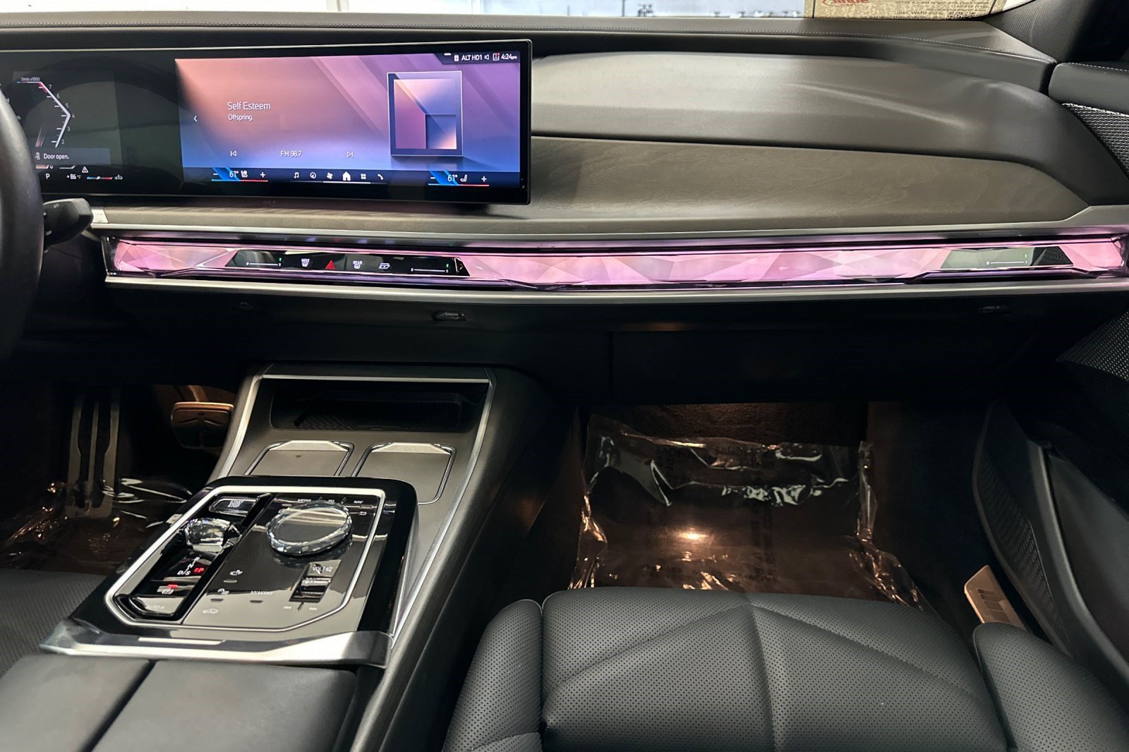 Used 2023 BMW 740i RWD image 33