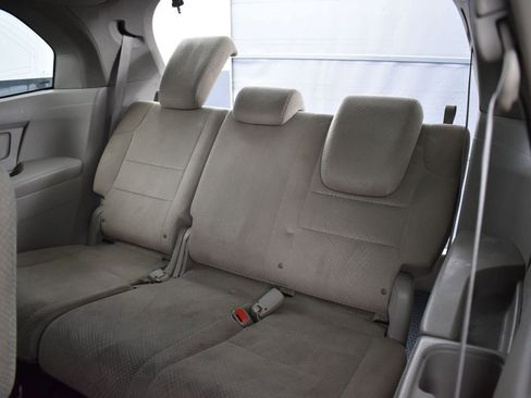 Used 2017 Honda Odyssey SE image 26
