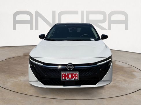 Used 2026 Nissan Sentra SR w/ Floor Mat Package FWD image 5