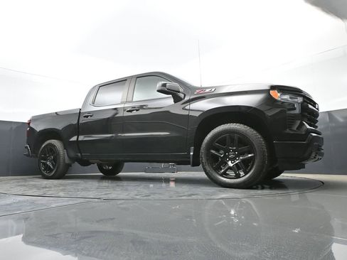 Used 2022 Chevrolet Silverado 1500 RST AWD/4WD image 45