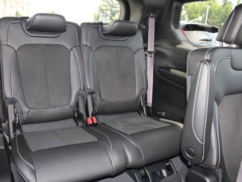 Used 2024 Jeep Grand Cherokee L Altitude AWD/4WD image 15