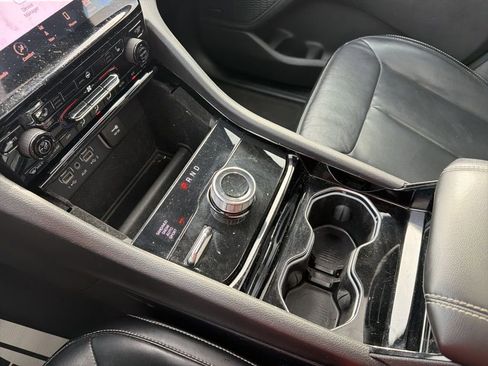 Used 2021 Jeep Grand Cherokee L Limited image 37