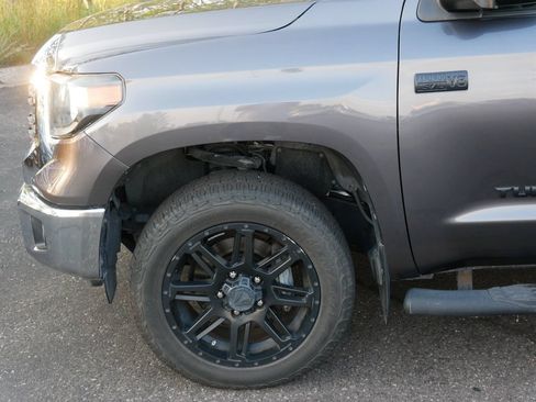 Certified 2019 Toyota Tundra SR5 w/ SR5 Upgrade Package AWD/4WD image 8