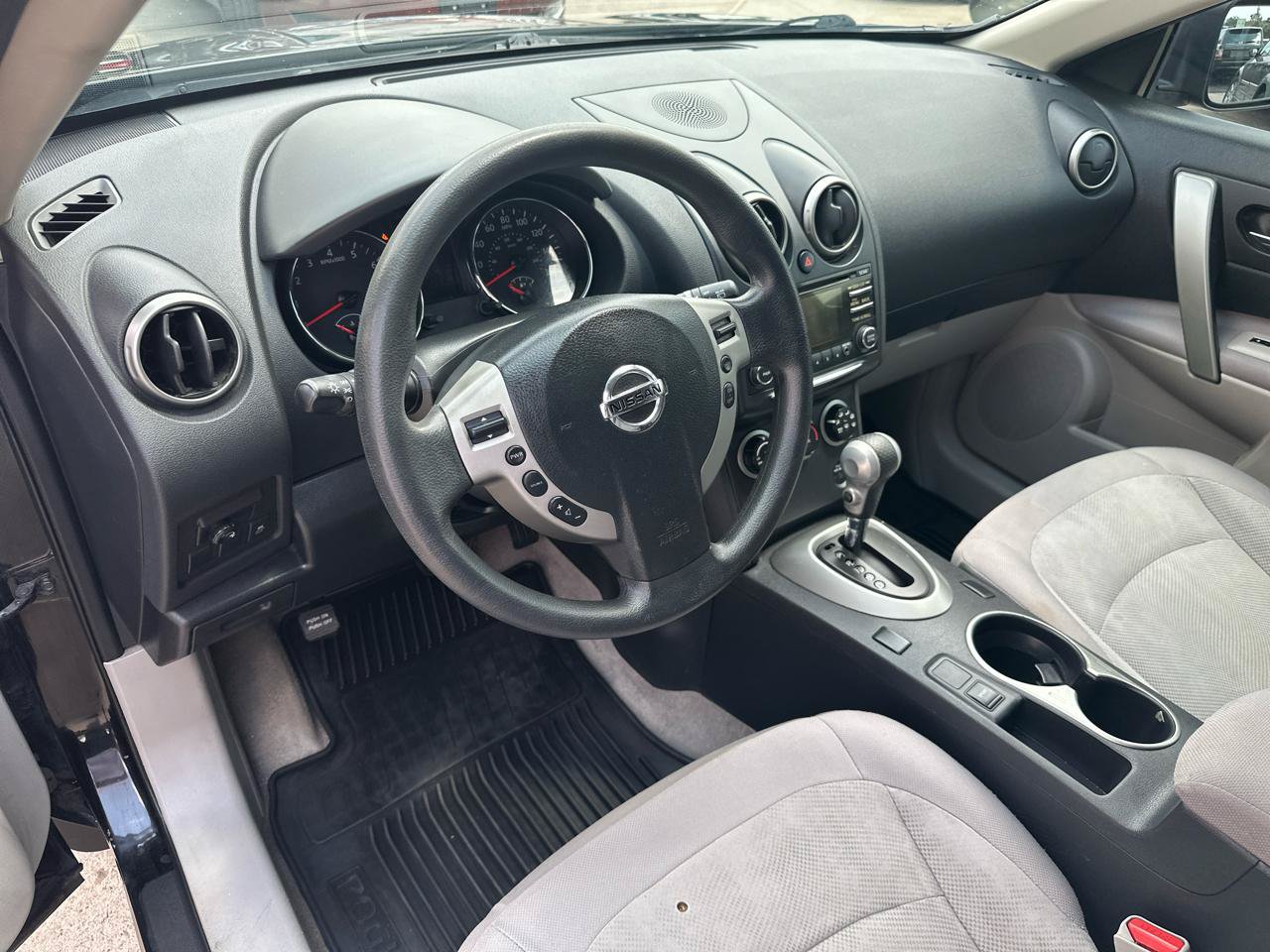 Used 2012 Nissan Rogue S w/ Special Edition Pkg FWD image 10