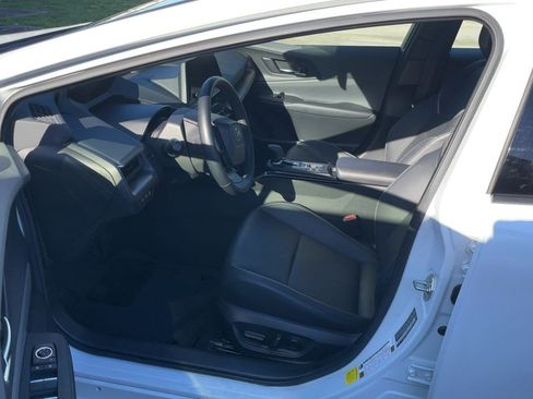 Used 2024 Toyota Prius XLE image 13