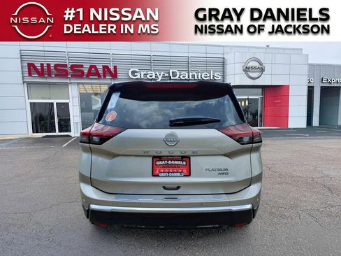 New 2026 Nissan Rogue Platinum w/ Platinum Premium Package AWD/4WD image 6