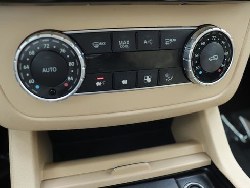 Used 2017 Mercedes-Benz GLE 350 image 28