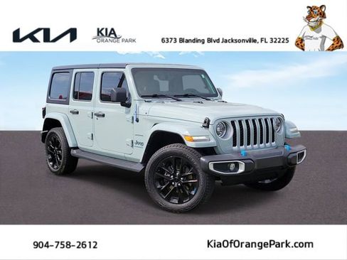 Used 2023 Jeep Wrangler Unlimited Sahara AWD/4WD image 1