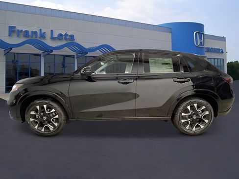 New 2026 Honda HR-V EX-L image 2