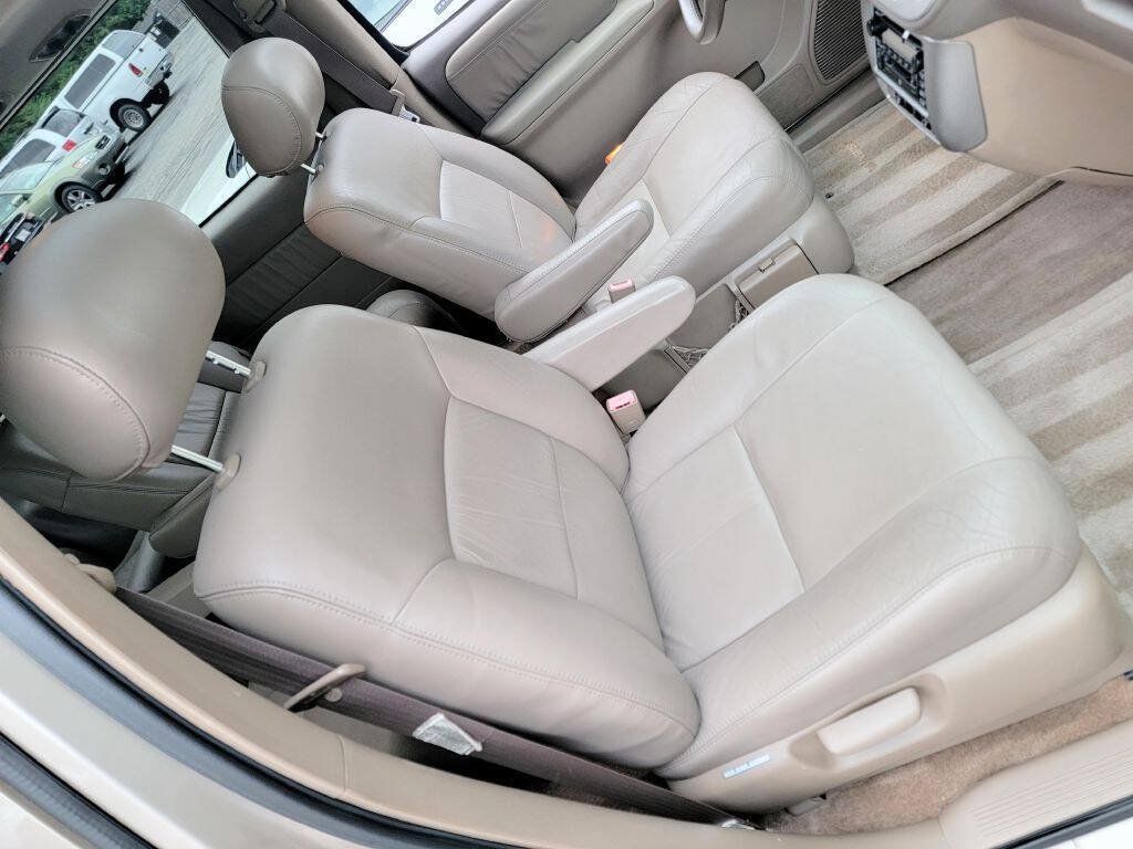 Used 2002 Toyota Sienna XLE w/ XLE Luxury Pkg FWD image 28