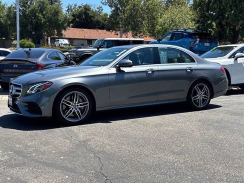 Used 2019 Mercedes-Benz E 300 image 8