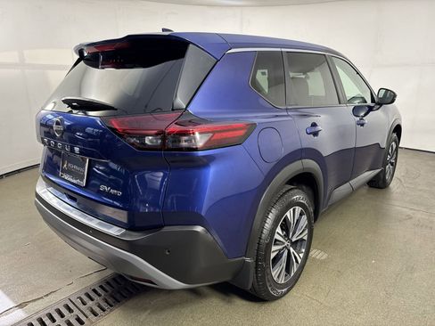 Used 2022 Nissan Rogue SV image 36