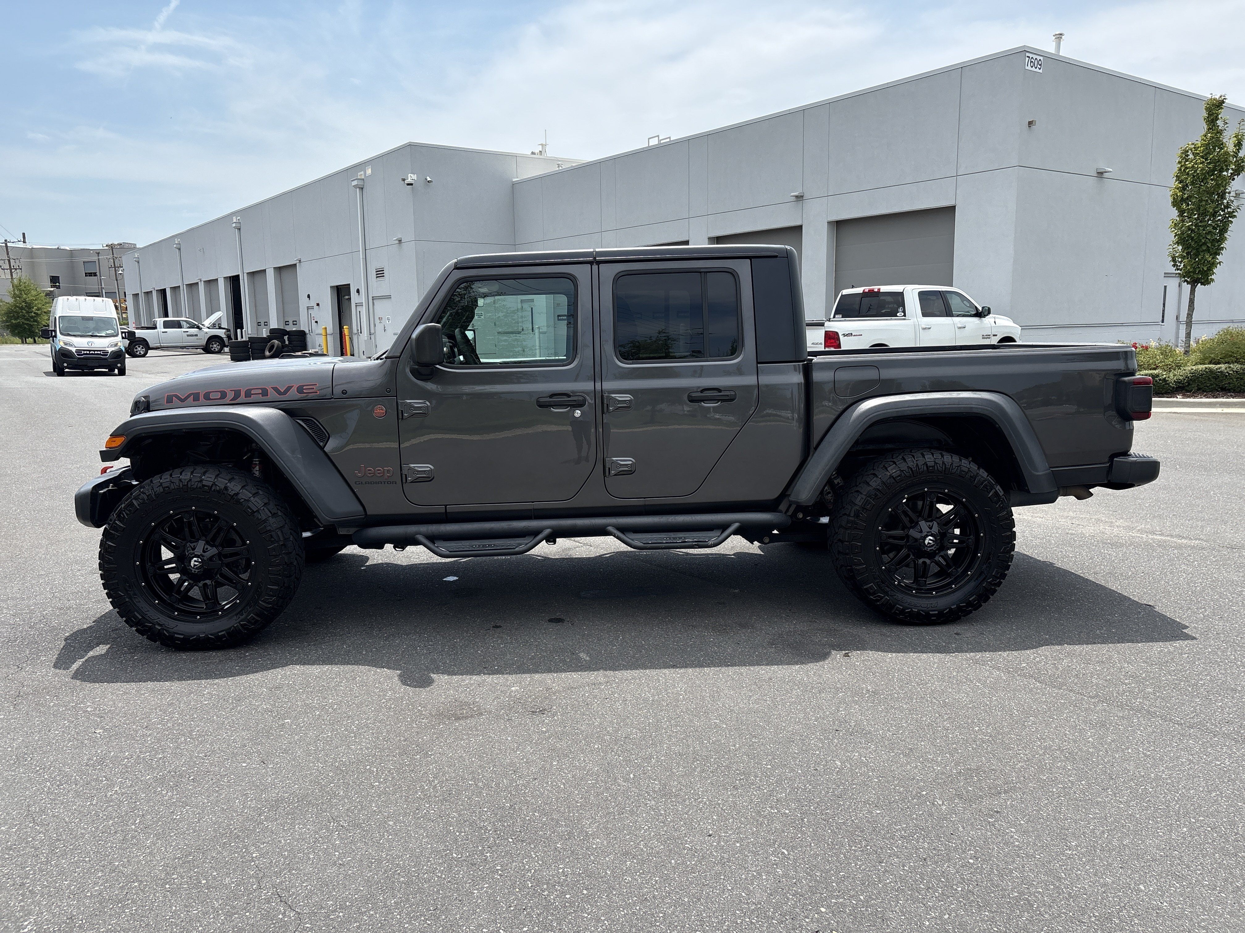 Used 2020 Jeep Gladiator Mojave AWD/4WD image 6