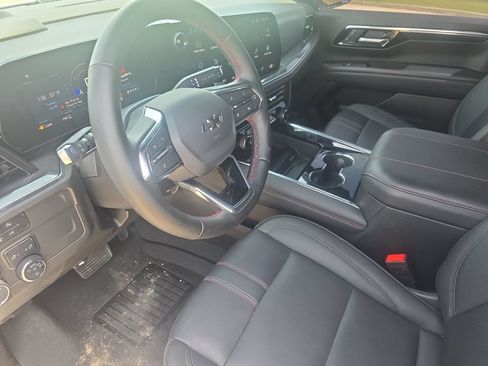 Used 2025 Chevrolet Tahoe RST w/ Comfort Package AWD/4WD image 17