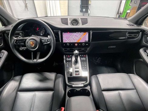 Used 2023 Porsche Macan AWD/4WD image 14