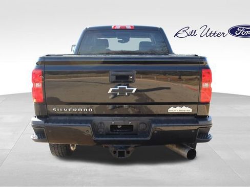Used 2017 Chevrolet Silverado 2500 High Country w/ Duramax Plus Package image 6