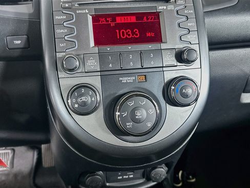 Used 2011 Kia Soul + w/ Audio Pkg FWD image 21