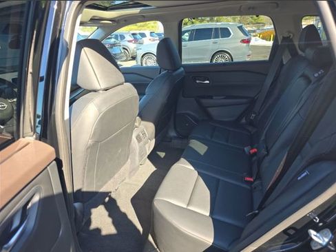 Certified 2023 Nissan Rogue SV w/ SV Premium B Package image 9