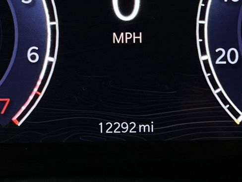 Certified 2024 Jeep Grand Cherokee Limited w/ Luxury Tech Group II image 15