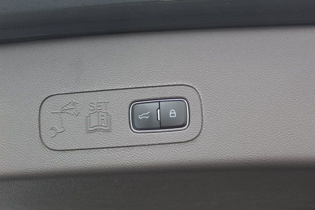 Used 2023 Lincoln Aviator Reserve w/ Elements Package Plus AWD/4WD image 7