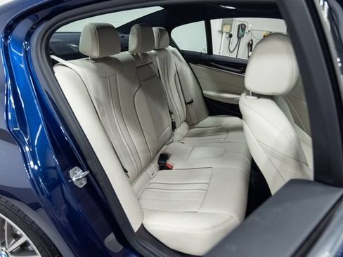 Used 2019 BMW 530i xDrive w/ Premium Package AWD/4WD image 25