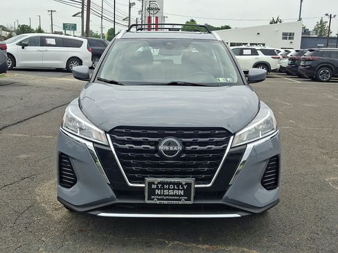 Certified 2024 Nissan Kicks SV w/ Interior Electronics Package FWD image 2