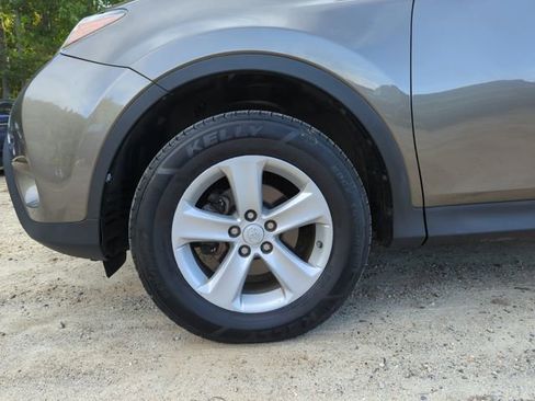 Used 2014 Toyota RAV4 XLE image 31