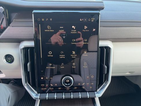 New 2026 GMC Acadia Denali w/ Super Cruise Package AWD/4WD image 16