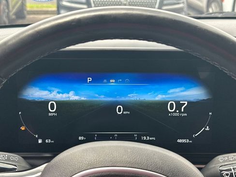 Used 2023 Kia Carnival SX Prestige FWD image 26