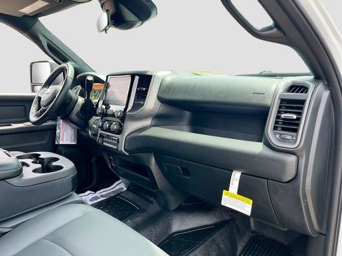 New 2026 RAM 4500 Tradesman AWD/4WD image 24