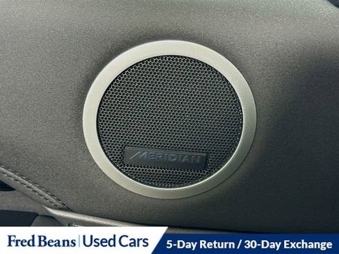 Used 2024 Land Rover Discovery S image 21